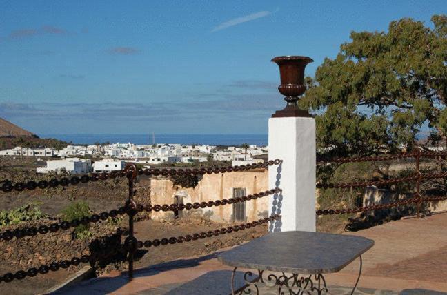 Отель Casa De Hilario Яйса Экстерьер фото
